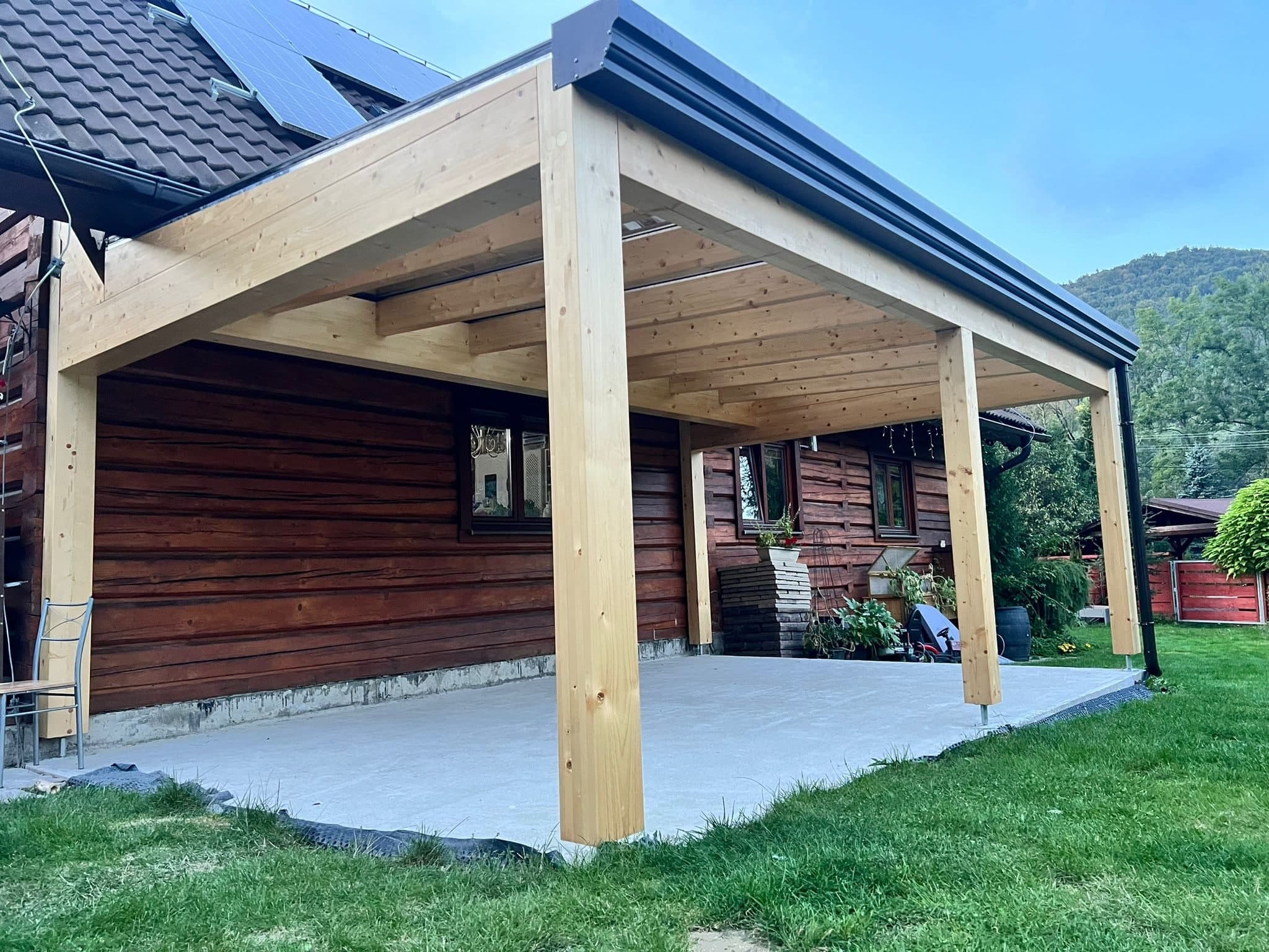 Holz-Pergolen